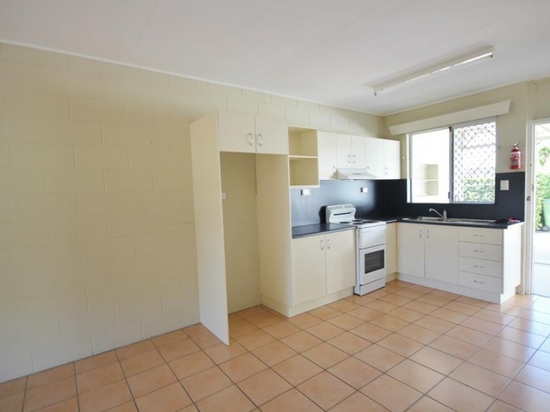 West End QLD 4810
