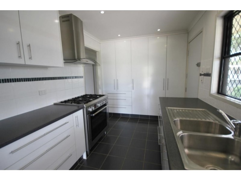 2 Nathan Street, Vincent QLD 4814