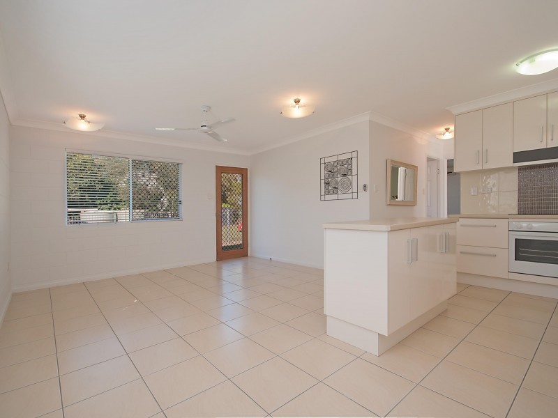 122 Coast Road, Julago QLD 4816