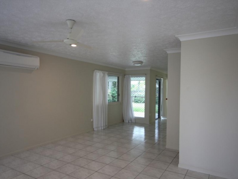 13 Avon Avenue, Kirwan QLD 4817