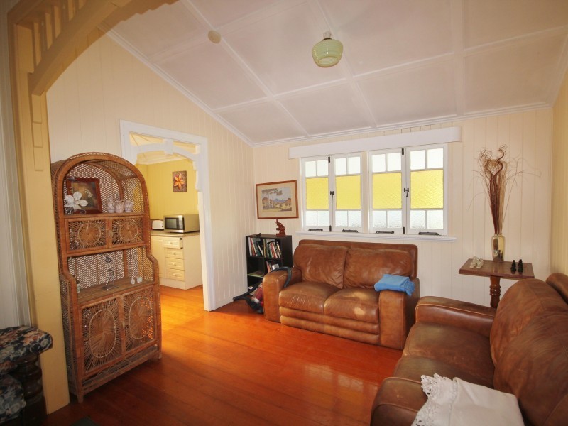 Pimlico QLD 4812