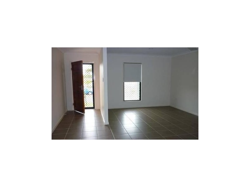 7 Exeter Way, Mount Low QLD 4818