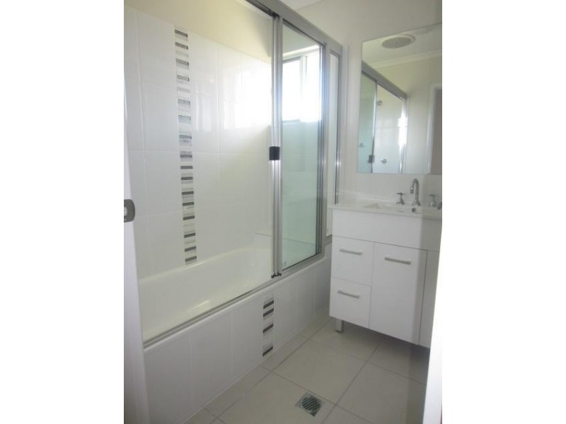 4 Beach Court, Balgal Beach QLD 4816