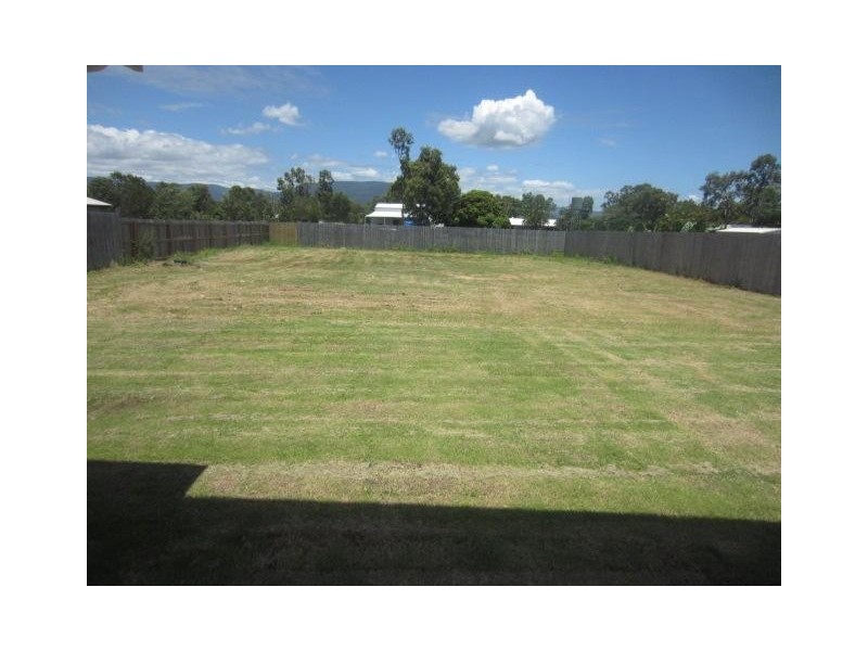 4 Beach Court, Balgal Beach QLD 4816