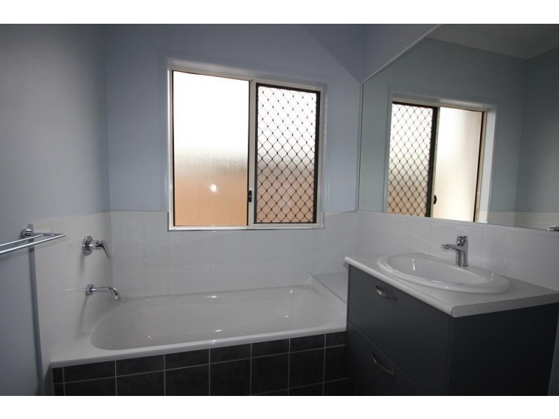 11 Savannah Chase, Burdell QLD 4818