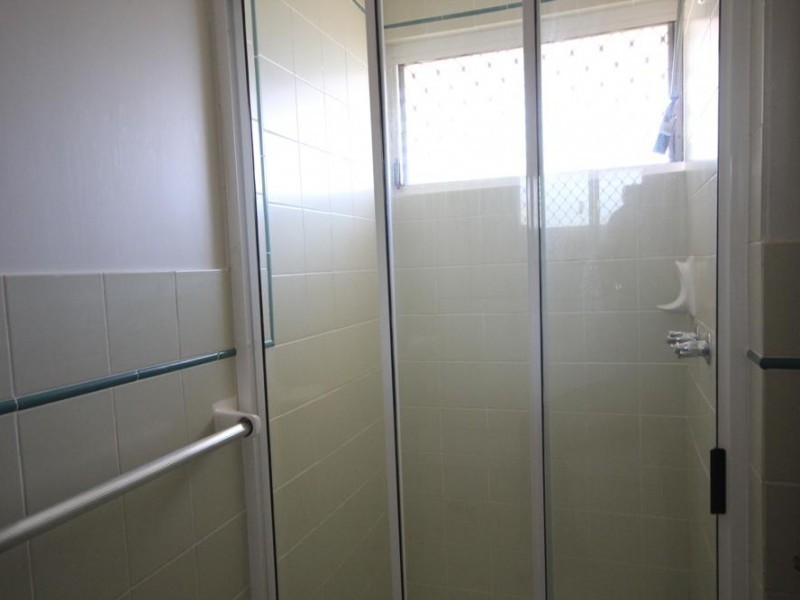 2/39 Ford Street, Hermit Park QLD 4812