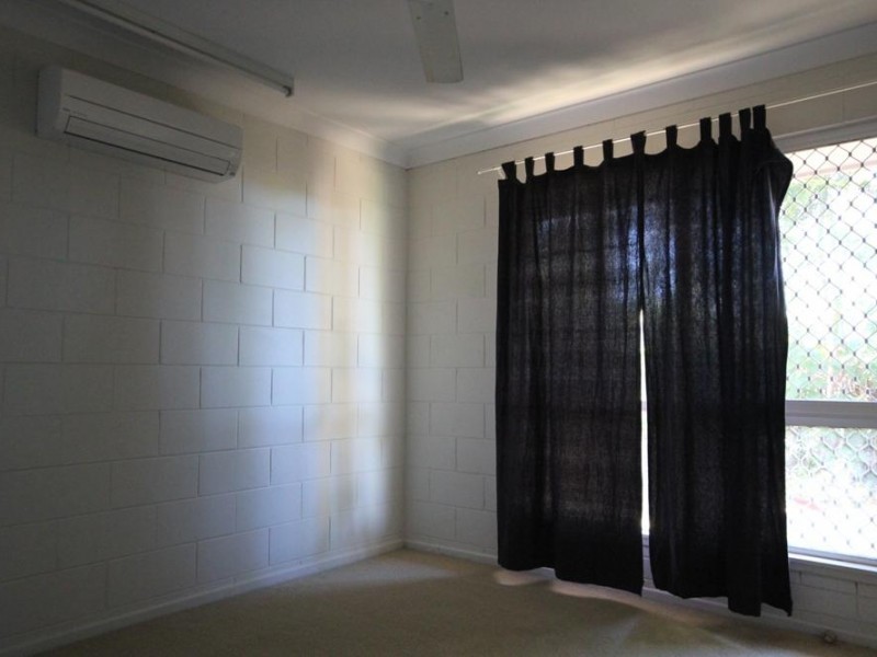 2/39 Ford Street, Hermit Park QLD 4812