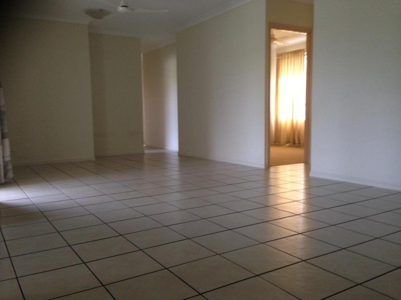 5 Crista Court, Kelso QLD 4815