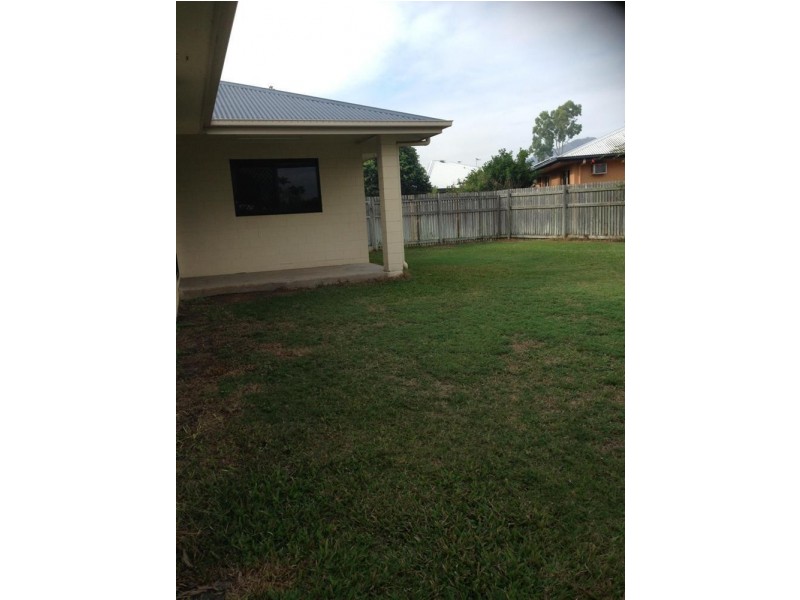 5 Crista Court, Kelso QLD 4815