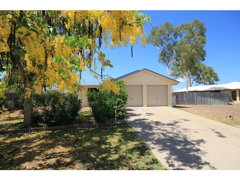 5 Crista Court, Kelso QLD 4815