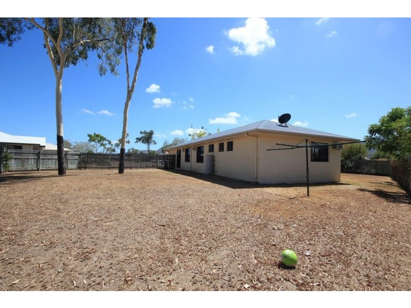 5 Crista Court, Kelso QLD 4815