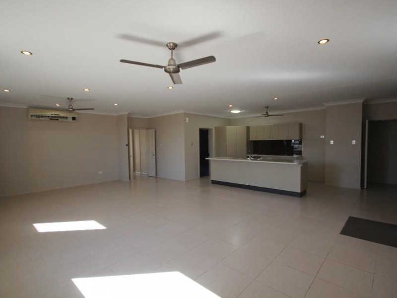 20 Klewarra Boulevard, Douglas QLD 4814