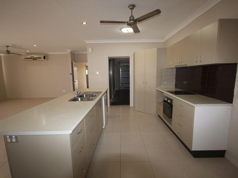 20 Klewarra Boulevard, Douglas QLD 4814