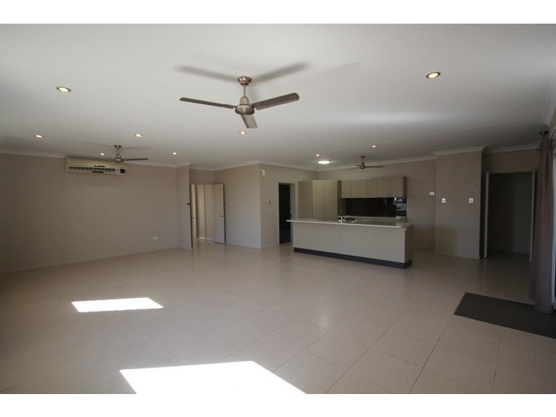 20 Klewarra Boulevard, Douglas QLD 4814