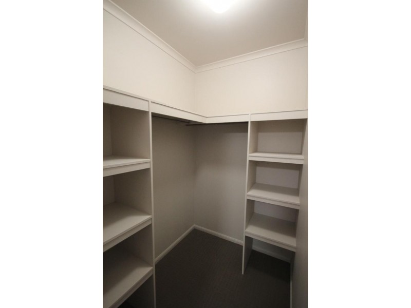 36 Daydream Circuit, Burdell QLD 4818