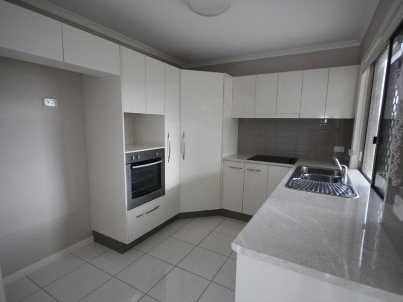 36 Daydream Circuit, Burdell QLD 4818