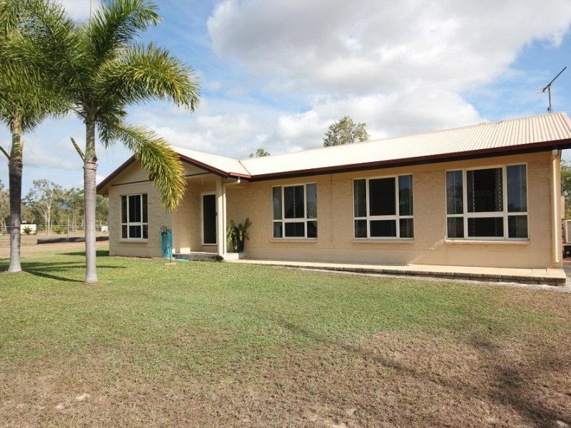 88 Blue Mountain Drive, Bluewater QLD 4818