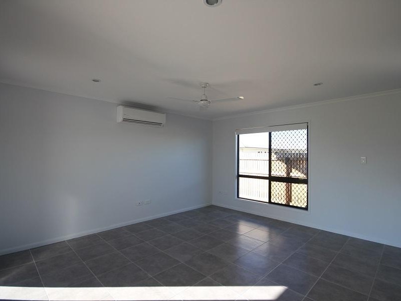 43 Sanctum Drive, Mount Low QLD 4818