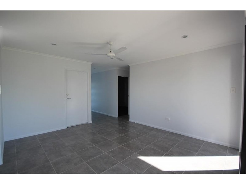 43 Sanctum Drive, Mount Low QLD 4818