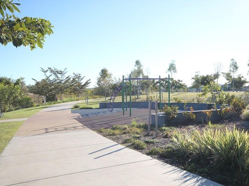 43 Sanctum Drive, Mount Low QLD 4818