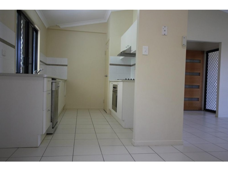 24 Kinnardy Street, Burdell QLD 4818