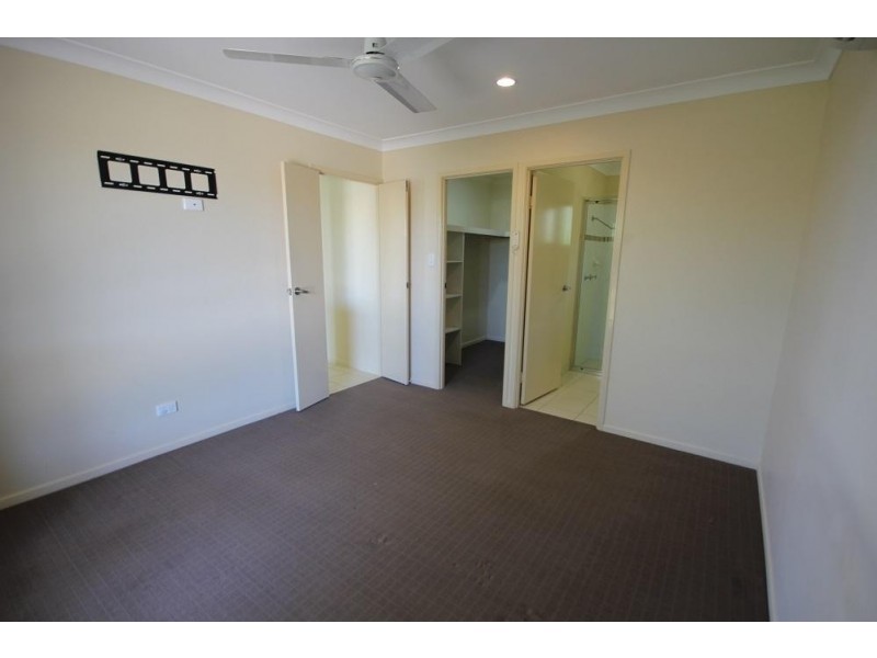 24 Kinnardy Street, Burdell QLD 4818