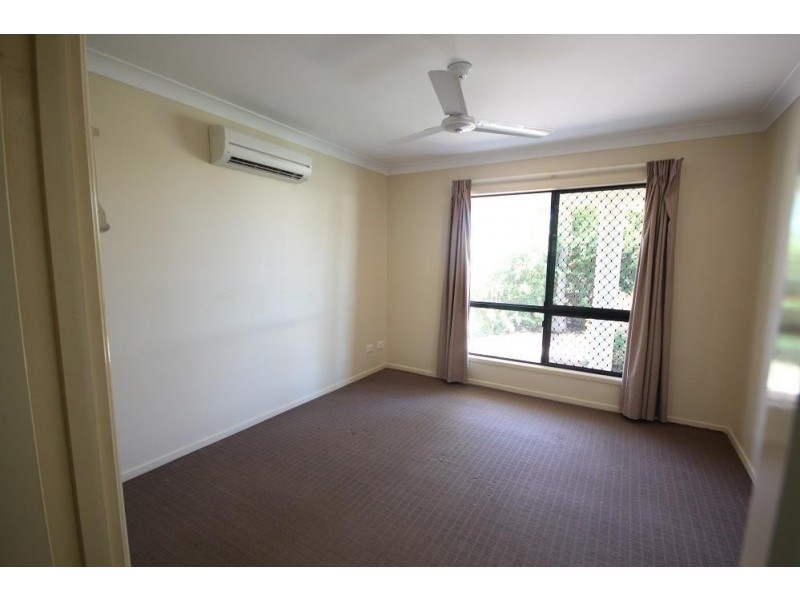 24 Kinnardy Street, Burdell QLD 4818