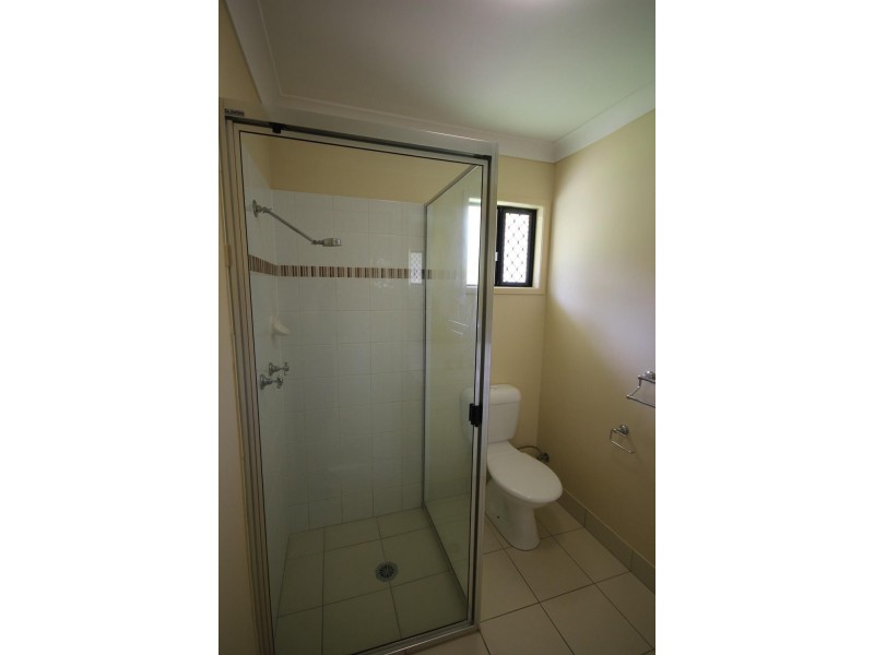 24 Kinnardy Street, Burdell QLD 4818