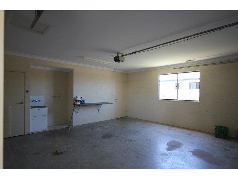 24 Kinnardy Street, Burdell QLD 4818