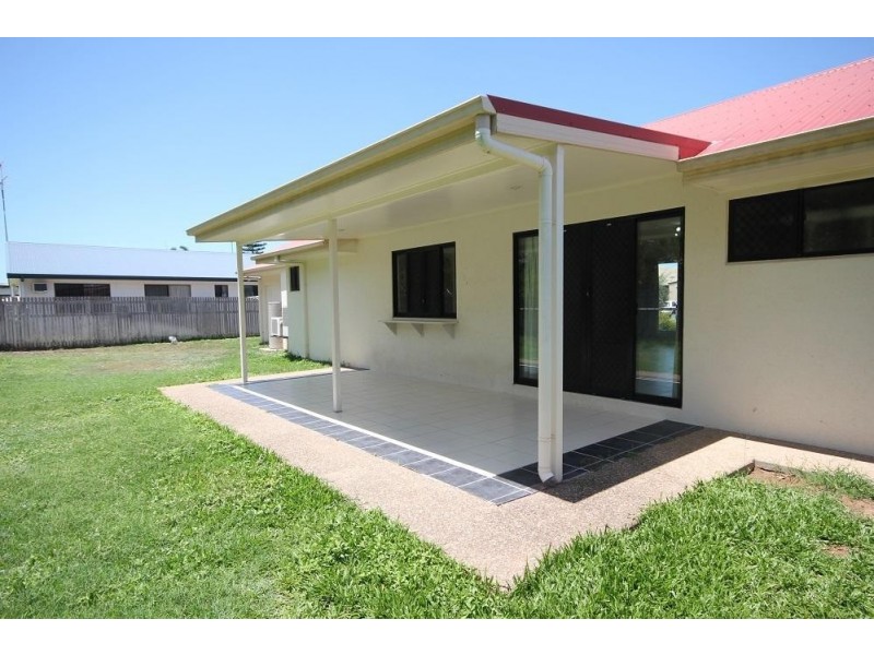 24 Kinnardy Street, Burdell QLD 4818