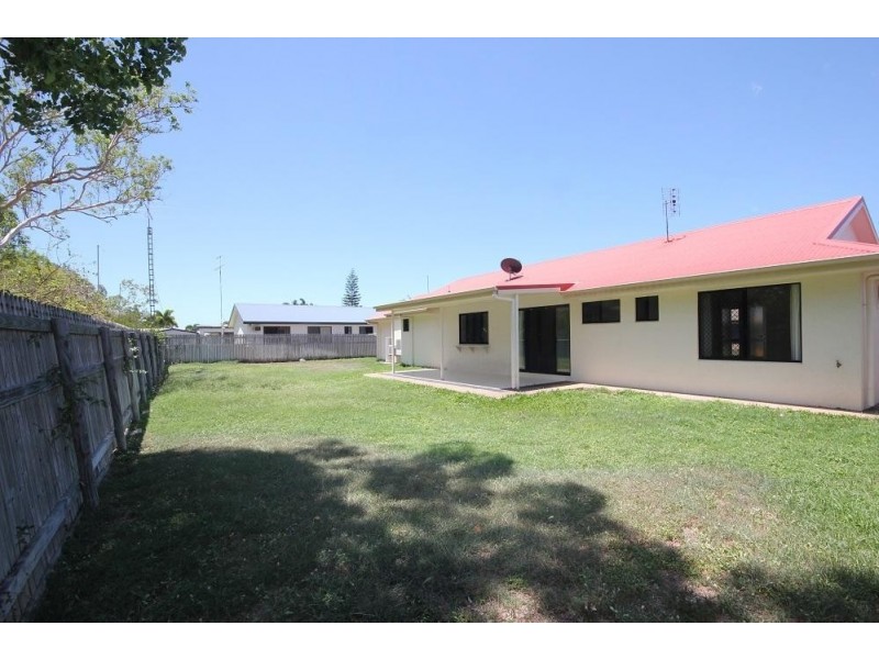 24 Kinnardy Street, Burdell QLD 4818