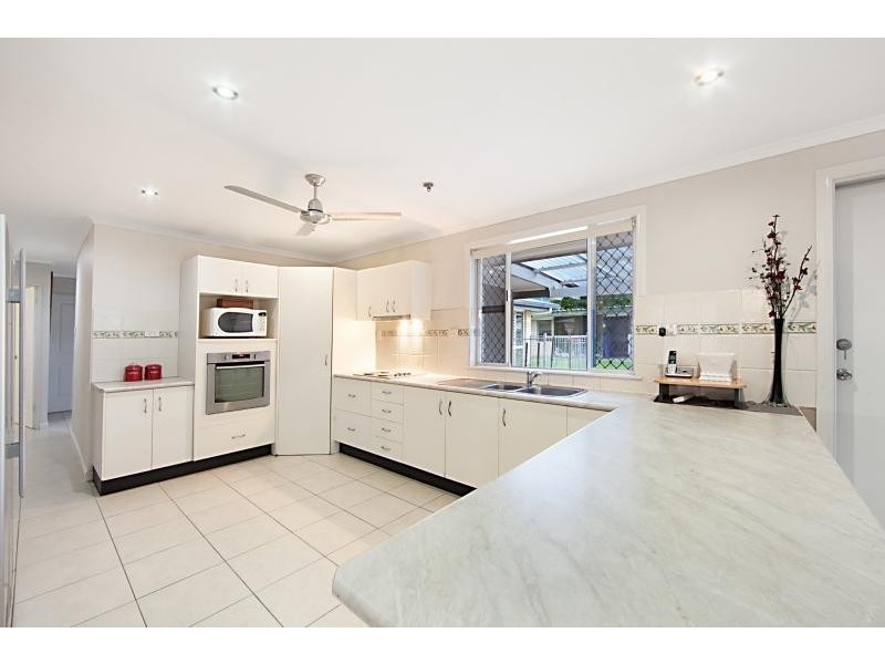 130 Miles Avenue, Kelso QLD 4815