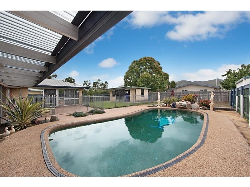 130 Miles Avenue, Kelso QLD 4815