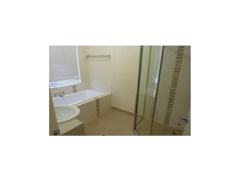 40 Yarra Crescent, Kelso QLD 4815