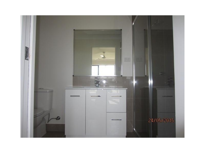 8A Catho Avenue, Mount Low QLD 4818