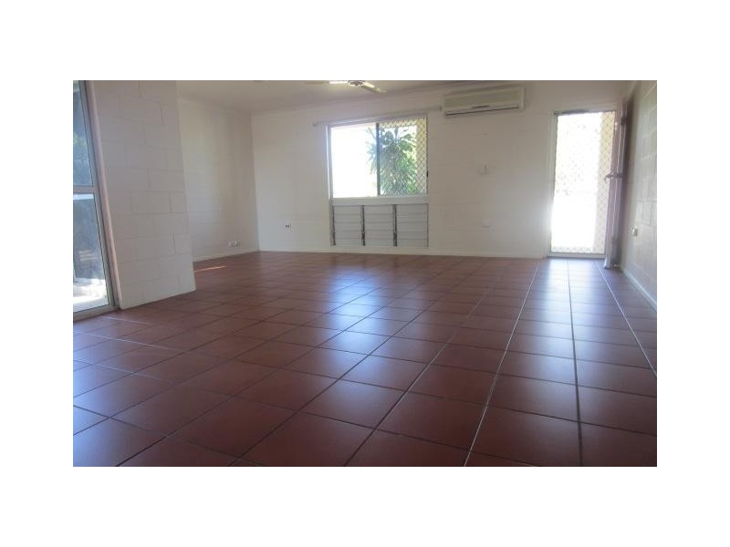 11 Karina Court, Rasmussen QLD 4815