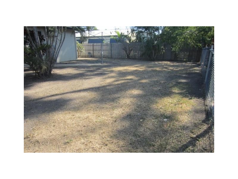 11 Karina Court, Rasmussen QLD 4815