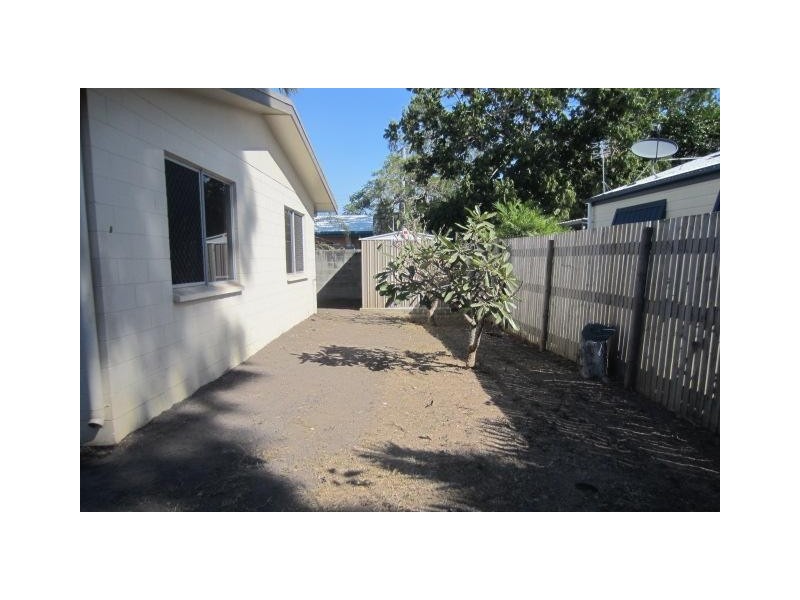 11 Karina Court, Rasmussen QLD 4815