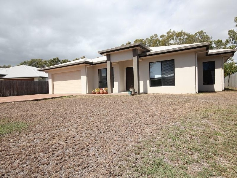 14 Margarita Court, Bushland Beach QLD 4818