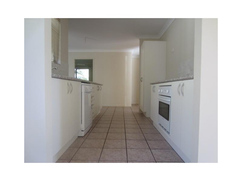 15 Luke Court, Bushland Beach QLD 4818