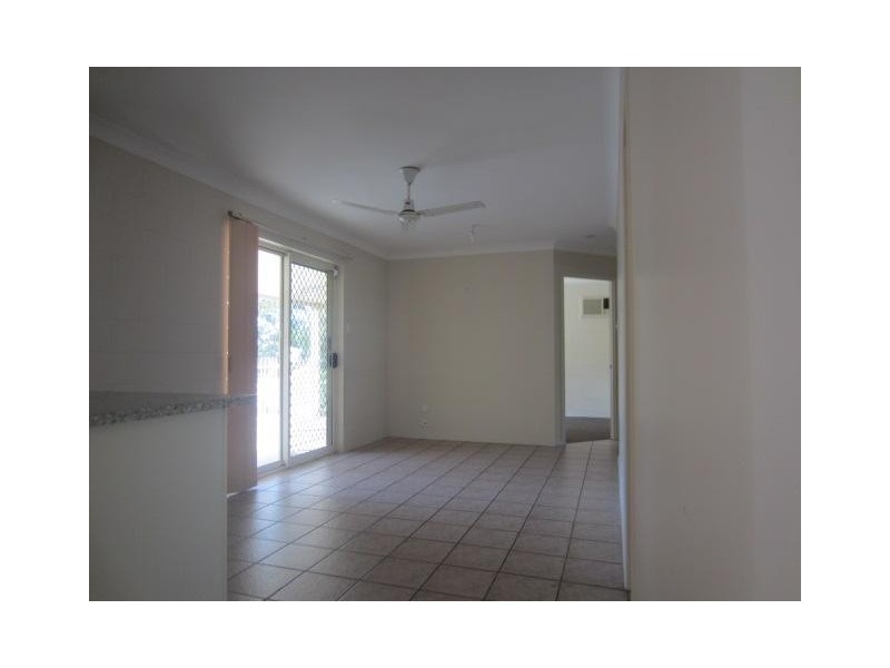 15 Luke Court, Bushland Beach QLD 4818