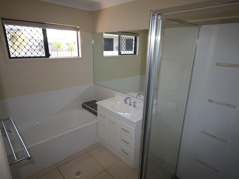 16 Trigger Court, Mount Louisa QLD 4814