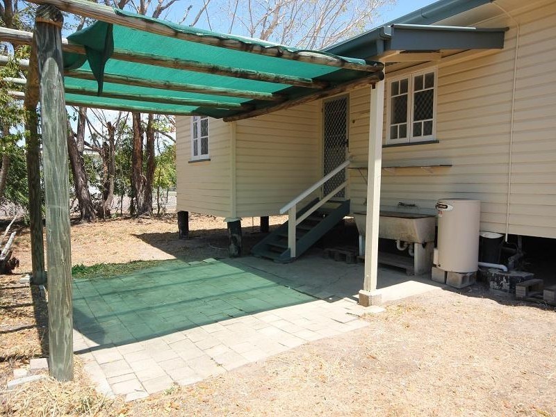 31 Peel Street, Garbutt QLD 4814