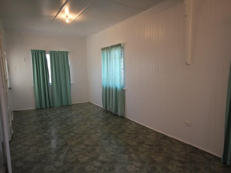 31 Peel Street, Garbutt QLD 4814