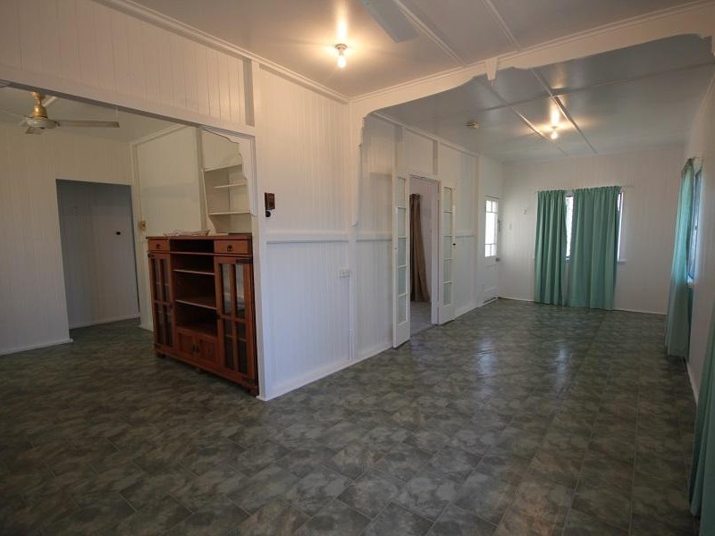 31 Peel Street, Garbutt QLD 4814