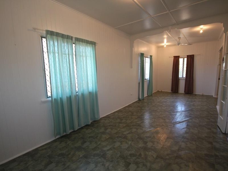 31 Peel Street, Garbutt QLD 4814