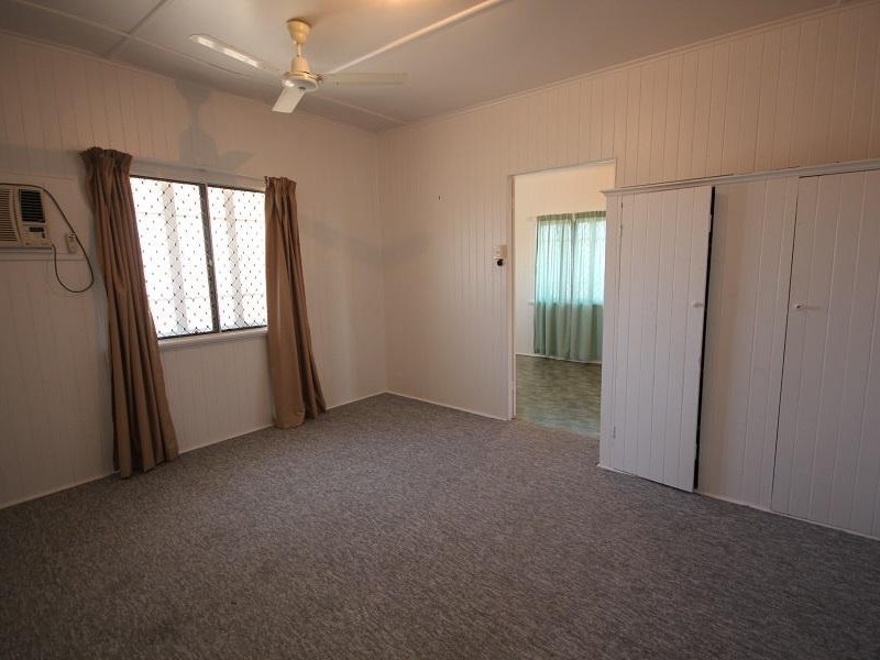 31 Peel Street, Garbutt QLD 4814
