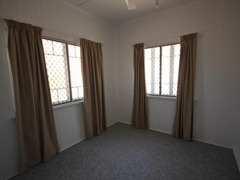 31 Peel Street, Garbutt QLD 4814