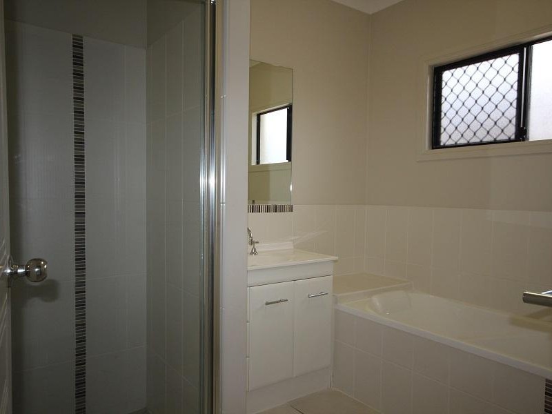 Mount Louisa QLD 4814