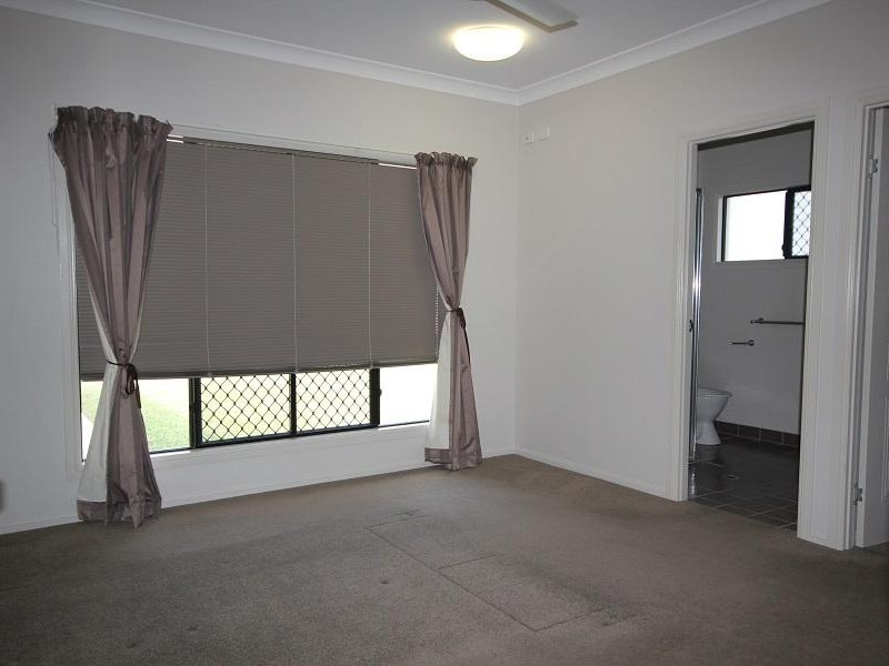 Mount Louisa QLD 4814